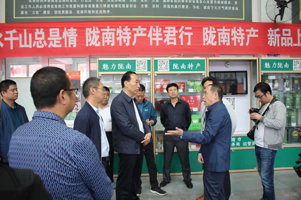 市安委辦主任、安監(jiān)局局長李永宏一行到隴運集團公司檢查指導(dǎo)工作
