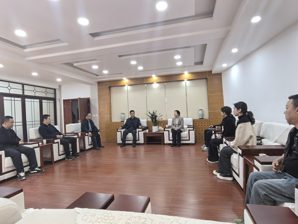隴運(yùn)集團(tuán)潤華旅游客運(yùn)公司、晟游天下旅行社與隴南師范學(xué)院歷史文化與旅游學(xué)院達(dá)成見習(xí)合作意向